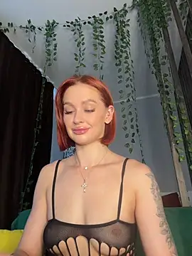 Snapshot of LittleFox___ chatting on 23, 6, 2026 LittleFox online show from 23, 6, 2026