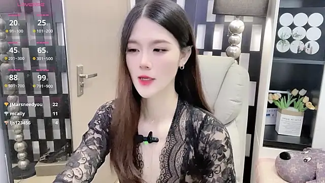 Yueyue-MM online show from 6, 11, 2025