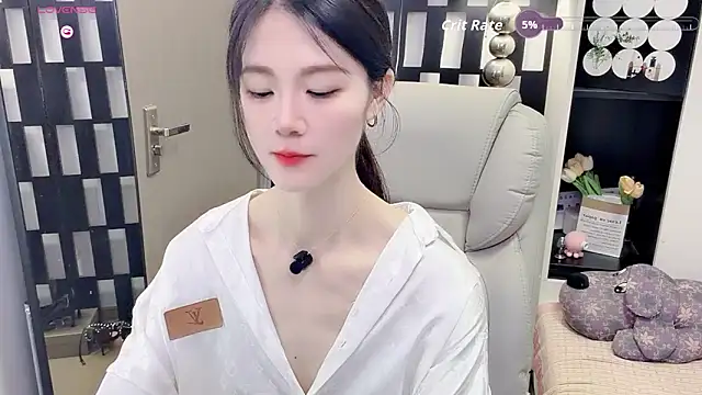 Snapshot of Yueyue-MM chatting on 6, 6, 2026 Yueyue-MM online show from 6, 6, 2026