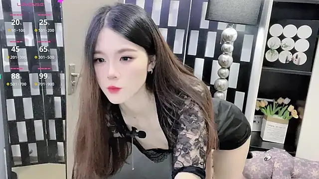 Yueyue-MM online show from 10, 10, 2025