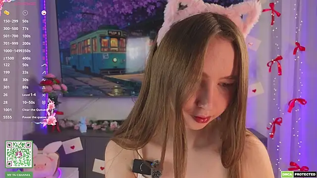 ElfredaTupy online show from 10, 4, 2026