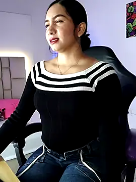 laura  carmona online show from 24, 9, 2025