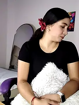 laura  carmona online show from 26, 9, 2025