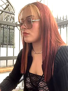 Laila Pink online show from 28, 10, 2025