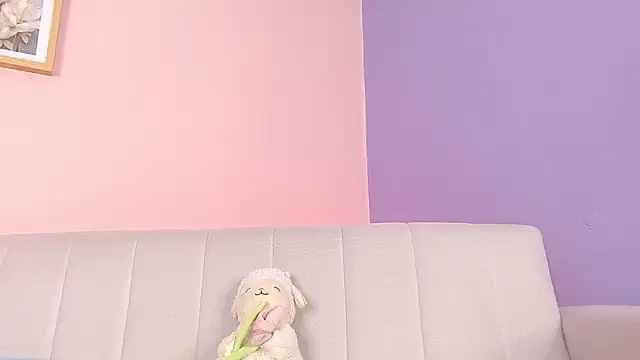 lourdes moon22 online show from 23, 10, 2025