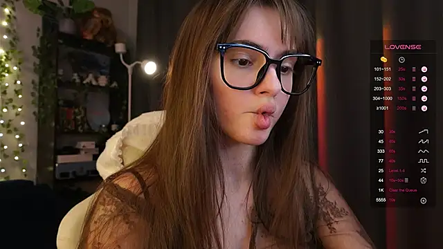 Snapshot of Meowmacito chatting on 2, 10, 2025 Meowmacito online show from 2, 10, 2025