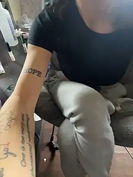 d3luluxx online show from 15, 11, 2025