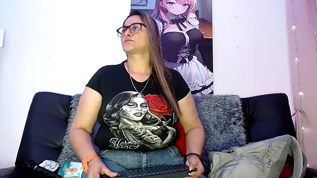 Snapshot of LAHILA_COOPERR chatting on 16, 10, 2025 LAHILA COOPERR online show from 16, 10, 2025