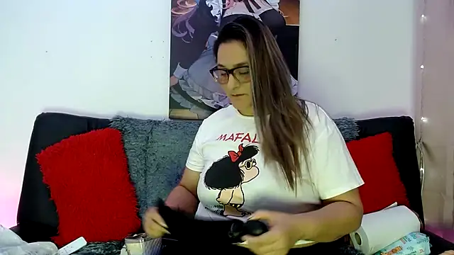 Snapshot of LAHILA_COOPERR chatting on 14, 10, 2025 LAHILA COOPERR online show from 14, 10, 2025