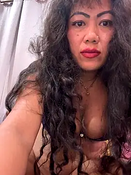 Snapshot of Lindarossyta chatting on 1, 11, 2025 Lindarossyta online show from 1, 11, 2025