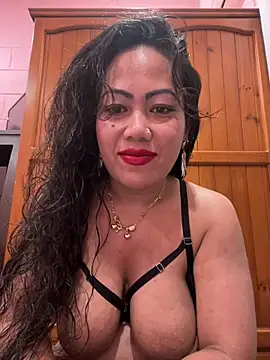 Snapshot of Lindarossyta chatting on 21, 7, 2026 Lindarossyta online show from 21, 7, 2026