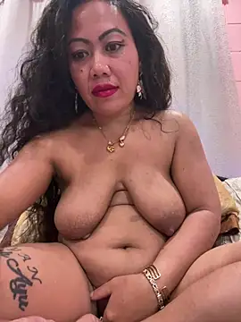 Snapshot of Lindarossyta chatting on 12, 7, 2026 Lindarossyta online show from 12, 7, 2026