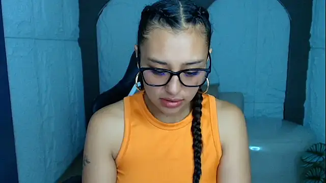 Miah Jones r  online show from 11, 9, 2025