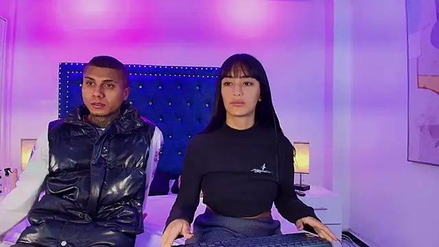 Damian and roxanne online show from 7, 4, 2026