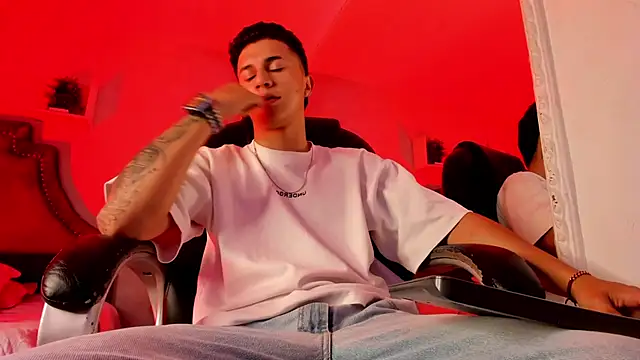 liaamsmiith  online show from 10, 2, 2026