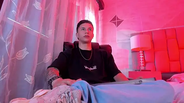 liaamsmiith  online show from 1, 3, 2026