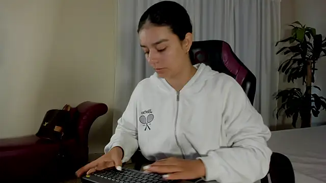 Snapshot of valerihouse chatting on 29, 11, 2025 valerihouse online show from 29, 11, 2025