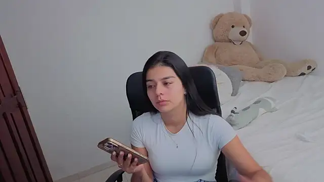 valerihouse online show from 8, 3, 2026