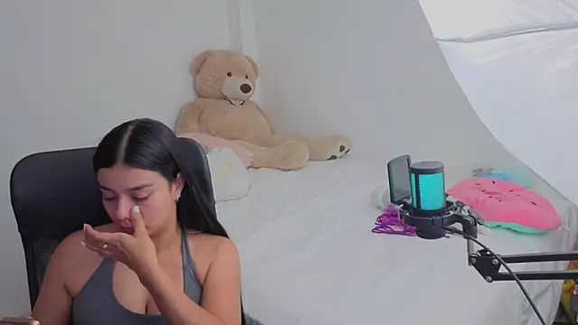 valerihouse online show from 10, 3, 2026