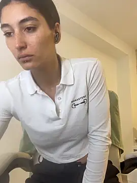 Scarlett 12 online show from 15, 4, 2026