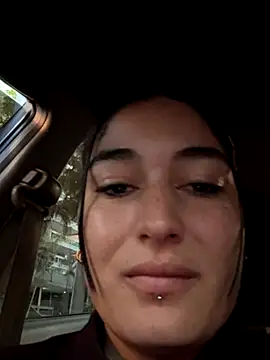 Scarlett 12 online show from 9, 10, 2025