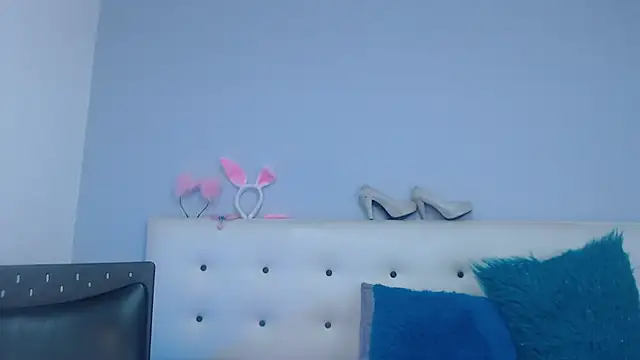 Snapshot of Kate_Gale chatting on 19, 10, 2025 Kate Gale online show from 19, 10, 2025