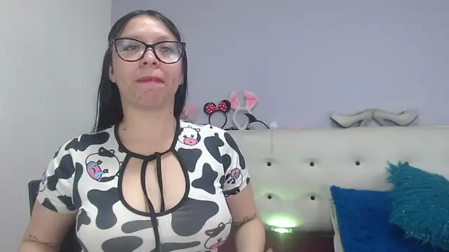 Snapshot of Kate_Gale chatting on 9, 11, 2025 Kate Gale online show from 9, 11, 2025