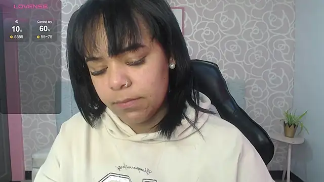 Snapshot of Vivi_rosse_ch chatting on 13, 11, 2025 Vivi rosse ch online show from 13, 11, 2025