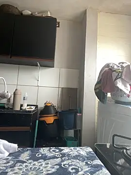 bruna438 online show from 28, 10, 2025