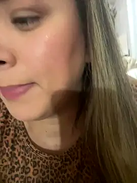 bruna438 online show from 12, 10, 2025