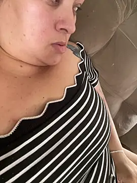 bruna438 online show from 3, 12, 2025