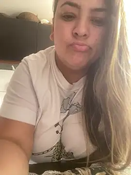 Snapshot of bruna438 chatting on 6, 6, 2026 bruna438 online show from 6, 6, 2026