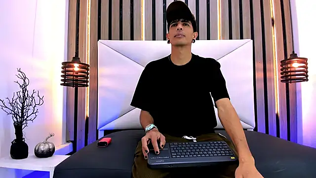 Franvill Trato online show from 22, 10, 2025