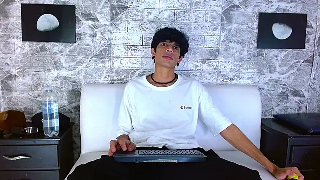 Franvill Trato online show from 15, 12, 2025