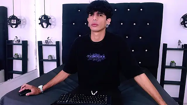 Franvill Trato online show from 7, 11, 2025