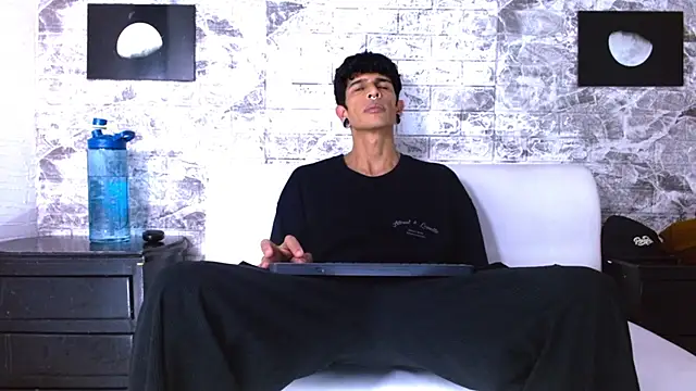 Franvill Trato online show from 27, 2, 2026