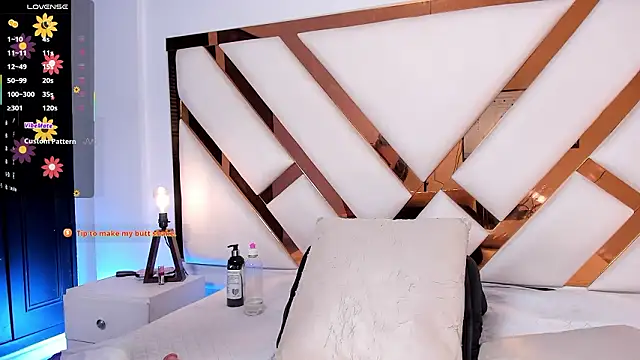 Niicolle Evanss online show from 28, 3, 2026