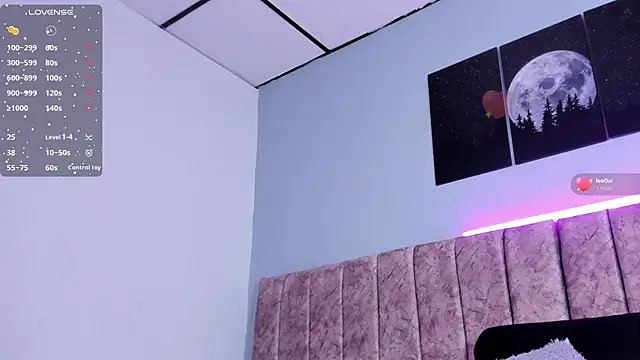 Niicolle Evanss online show from 17, 11, 2025