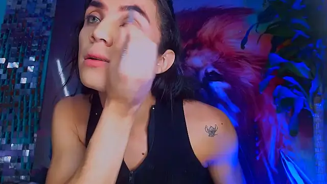 Snapshot of Cristal_Gem1 chatting on 10, 10, 2025 Cristal Gem1 online show from 10, 10, 2025