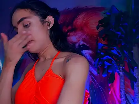 Snapshot of Cristal_Gem1 chatting on 8, 11, 2025 Cristal Gem1 online show from 8, 11, 2025