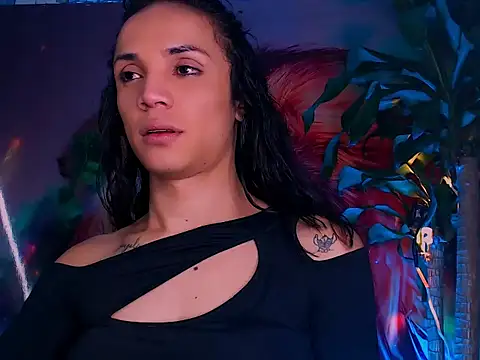 Snapshot of Cristal_Gem1 chatting on 22, 10, 2025 Cristal Gem1 online show from 22, 10, 2025