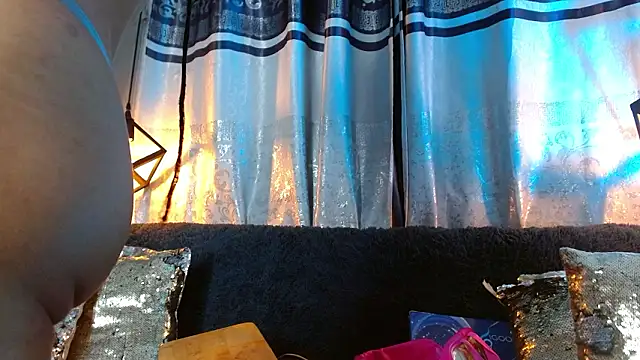 Cristal Gem1 online show from 6, 2, 2026