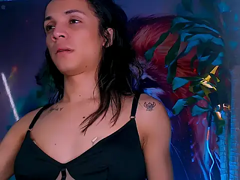 Snapshot of Cristal_Gem1 chatting on 28, 10, 2025 Cristal Gem1 online show from 28, 10, 2025