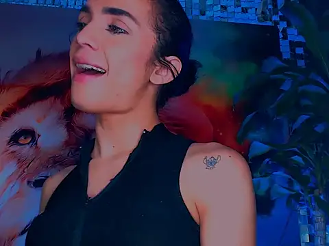 Snapshot of Cristal_Gem1 chatting on 17, 11, 2025 Cristal Gem1 online show from 17, 11, 2025