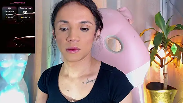 Snapshot of Cristal_Gem1 chatting on 13, 5, 2026 Cristal Gem1 online show from 13, 5, 2026