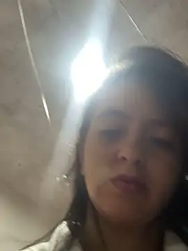 Snapshot of salo-rousee chatting on 2, 11, 2025 salo-rousee online show from 2, 11, 2025