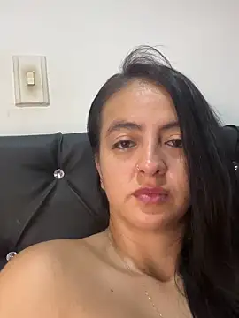 Snapshot of salo-rousee chatting on 27, 5, 2026 salo-rousee online show from 27, 5, 2026