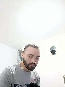 Snapshot of este_juan chatting on 13, 1, 2026 este juan online show from 13, 1, 2026