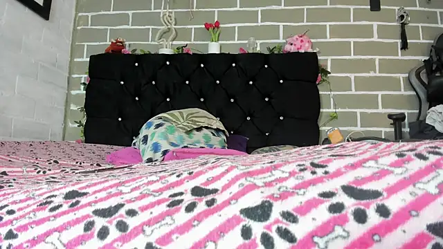 CharlotteBrowm online show from 7, 11, 2025