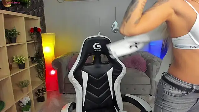 xPuka online show from 4, 12, 2025